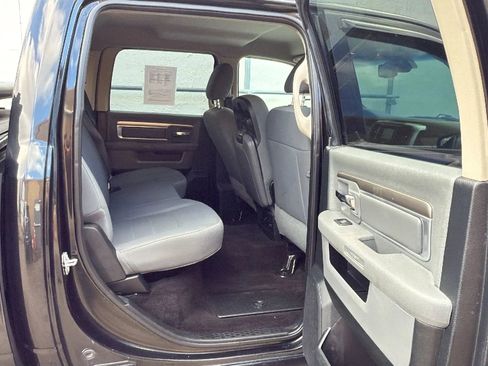 Used 2016 RAM 1500 Classic SLT image 23