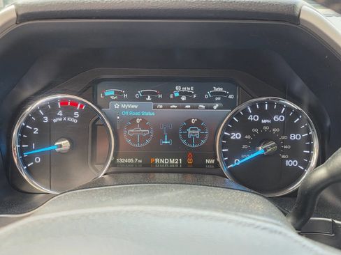 Used 2018 Ford F250 Lariat w/ Lariat Ultimate Package AWD/4WD image 23