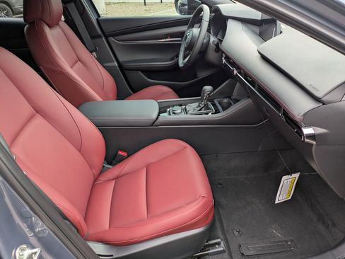 New 2026 MAZDA MAZDA3 Carbon image 19