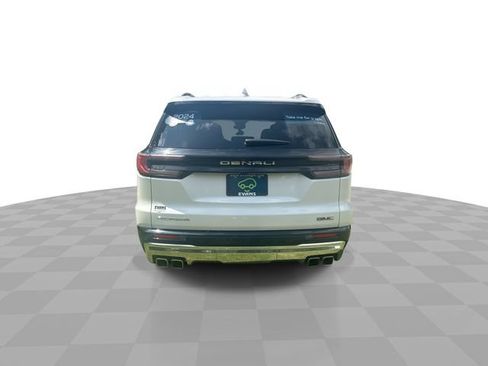 Used 2024 GMC Acadia Denali w/ Super Cruise Package FWD image 8