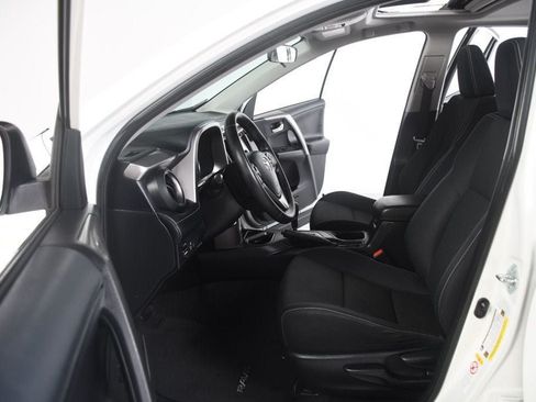 Used 2017 Toyota RAV4 XLE FWD image 27