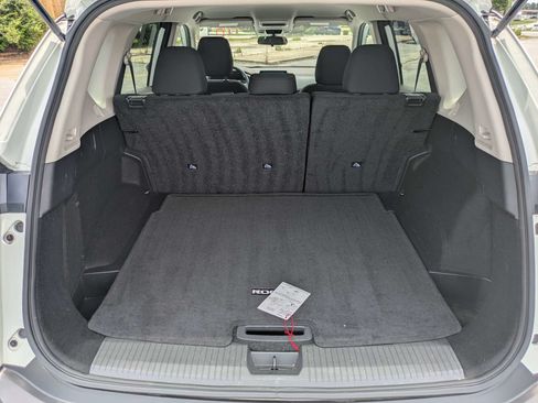 Used 2023 Nissan Rogue S FWD image 13