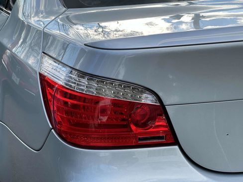 Used 2008 BMW M5 RWD image 11