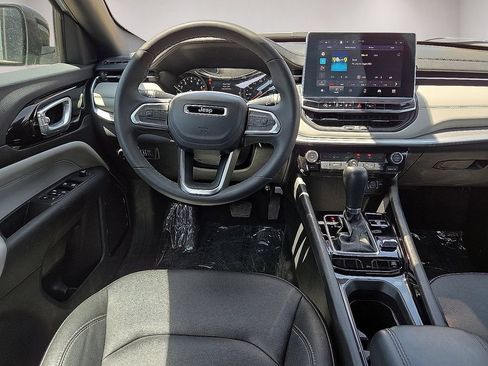 Used 2025 Jeep Compass Limited AWD/4WD image 21