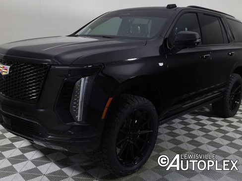 Used 2026 Cadillac Escalade Platinum Sport AWD/4WD image 9