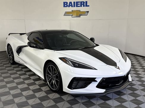 Used 2023 Chevrolet Corvette Stingray Premium Conv w/ Z51 Performance Package RWD image 6