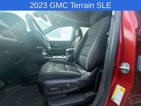 Used 2023 GMC Terrain SLE w/ Driver Convenience Package AWD/4WD image 10