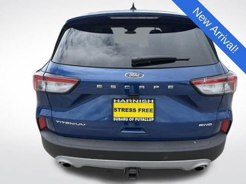Used 2022 Ford Escape Titanium w/ Class II Trailer Tow Package AWD/4WD image 6