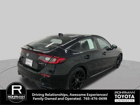 Used 2024 Honda Civic Sport image 6