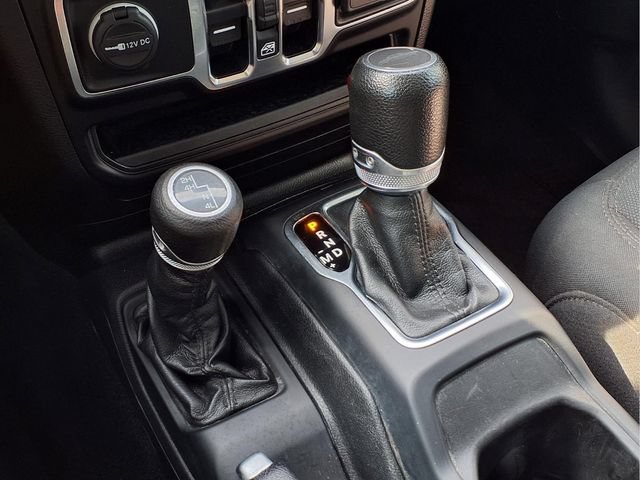 Used 2022 Jeep Gladiator Sport AWD/4WD image 10
