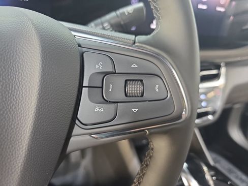 New 2026 Buick Envista Avenir FWD image 17