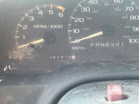 Used 1996 GMC Yukon 4WD 4-Door image 11