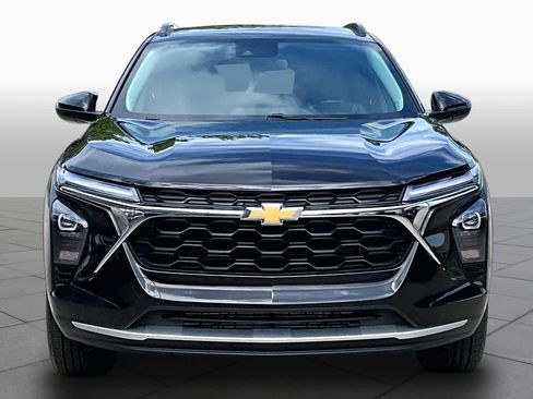 Used 2024 Chevrolet Trax LT FWD image 4