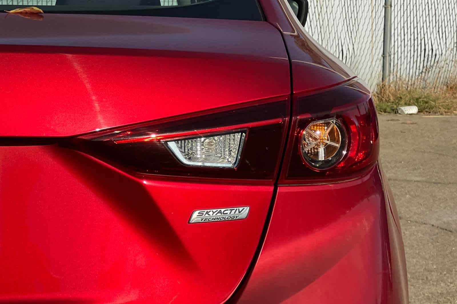 Used 2015 MAZDA MAZDA3 i Sport FWD image 21