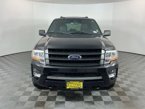 Used 2017 Ford Expedition Limited w/ Equipment Group 301A AWD/4WD image 2