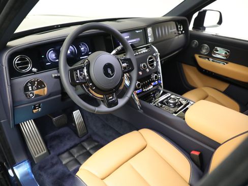 New 2026 Rolls-Royce Cullinan image 15