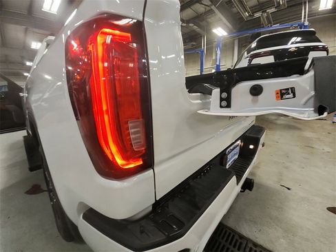 Certified 2024 GMC Sierra 1500 Denali Ultimate image 30