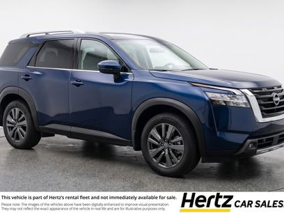 Used 2025 Nissan Pathfinder SV