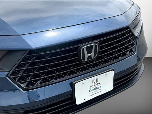 Certified 2024 Honda Accord EX image 29