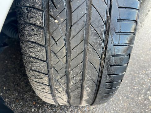 Used 2018 Lexus IS 300 AWD image 37