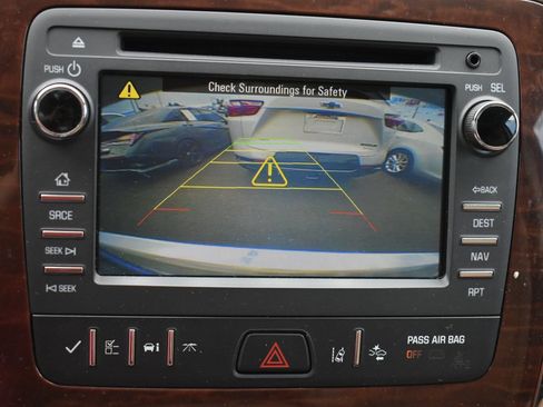 Used 2016 Buick Enclave Premium w/ Experience Buick Package FWD image 29