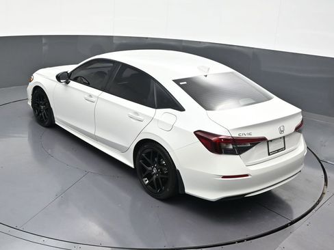 Used 2025 Honda Civic Sport image 17