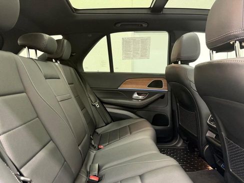 New 2025 Mercedes-Benz GLE 450 GLE 450 image 4
