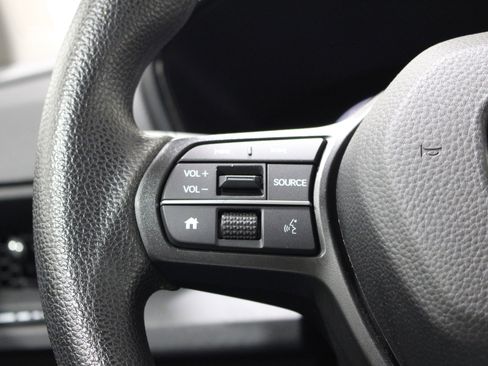 Used 2025 Honda CR-V EX image 10