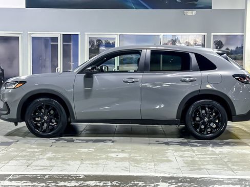 Used 2024 Honda HR-V Sport image 2