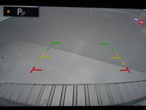 Used 2021 Nissan Armada SV image 19