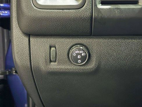 Used 2016 Chevrolet Colorado LT w/ LT Convenience Package RWD image 37