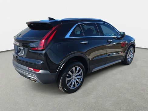 Used 2022 Cadillac XT4 Premium Luxury w/ Safety Alert Package image 5