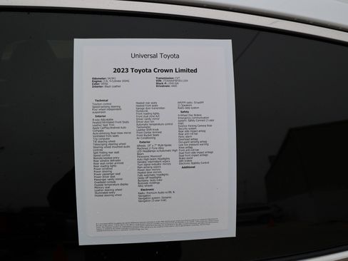 Used 2023 Toyota Crown Limited image 45