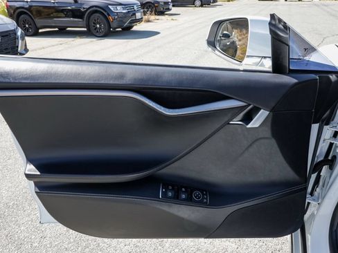Used 2018 Tesla Model S 75D AWD/4WD image 13