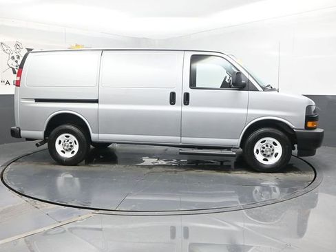 Used 2024 Chevrolet Express 3500 image 45