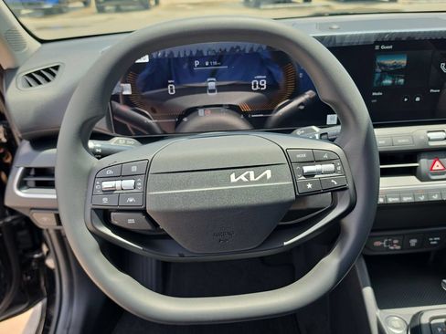 New 2026 Kia K4 FWD image 28