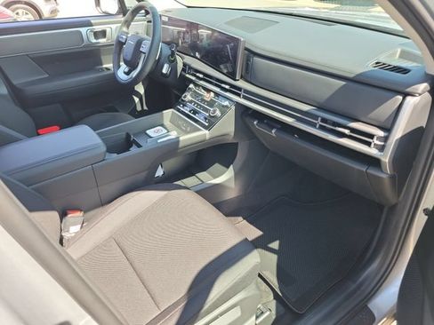 New 2026 Hyundai Santa Fe SE FWD image 18