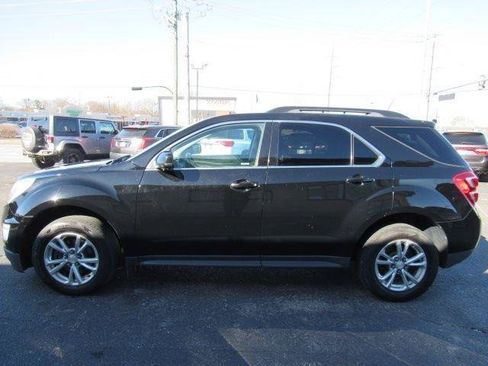 Used 2017 Chevrolet Equinox LT w/ Convenience Package image 4