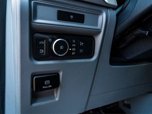 Used 2023 Ford F150 XL w/ FX4 Off-Road Package AWD/4WD image 10