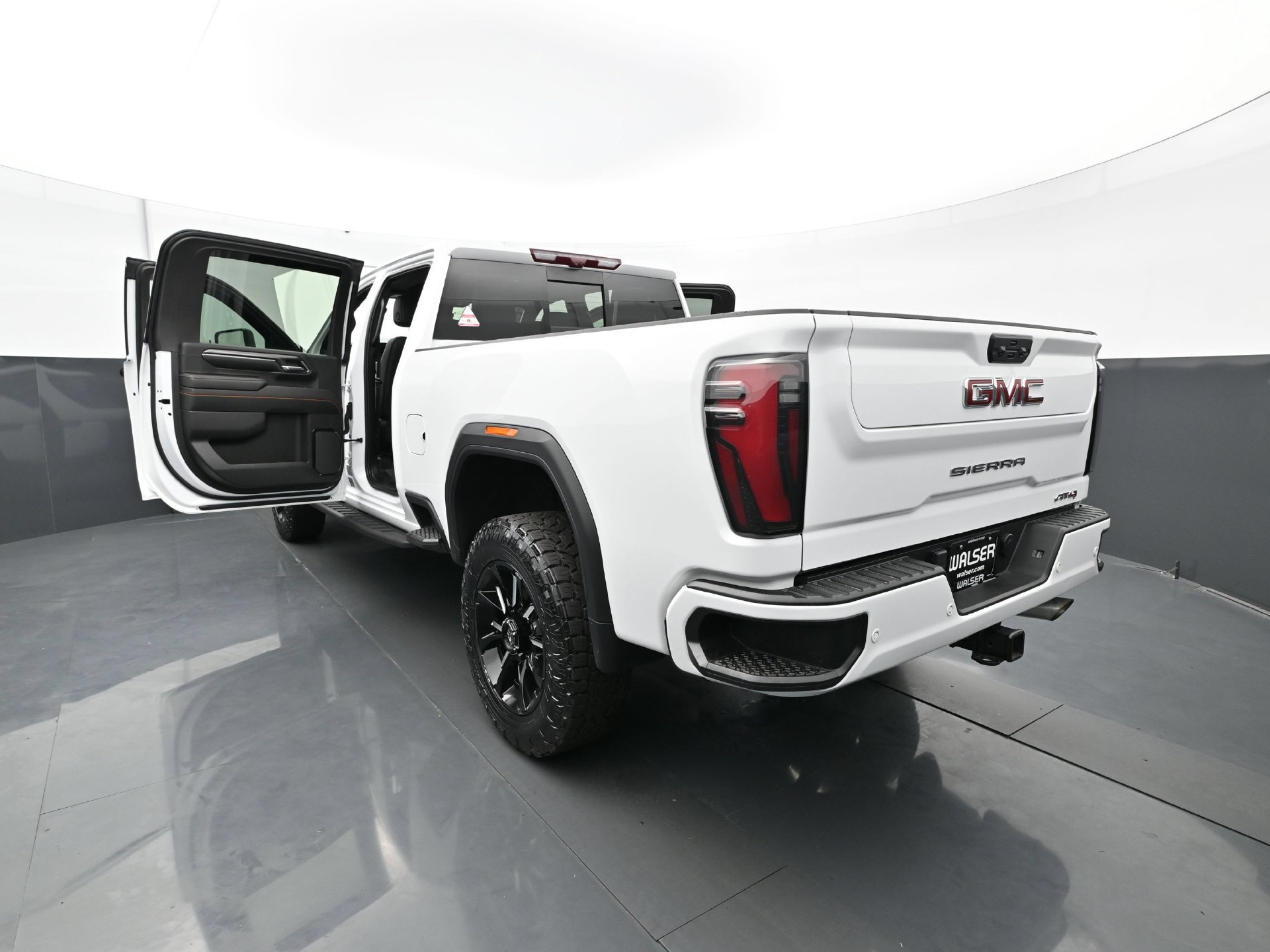 Used 2024 GMC Sierra 2500 AT4 w/ AT4 Premium Plus Package AWD/4WD image 35
