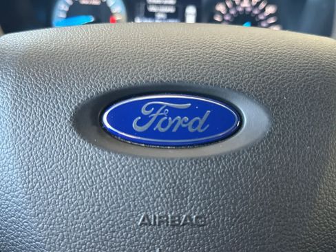 Used 2018 Ford Explorer XLT FWD image 28