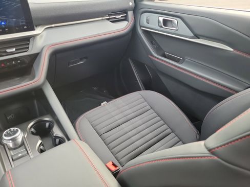 New 2026 Ford Explorer ST-Line w/ ST-Line Street Pack image 16