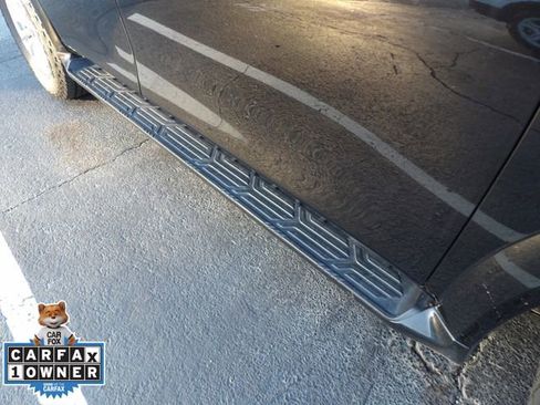 Used 2024 Nissan Armada SV image 21