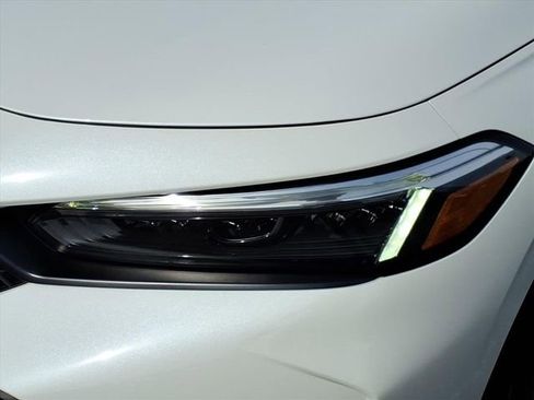 Used 2025 Honda Civic Sport image 9