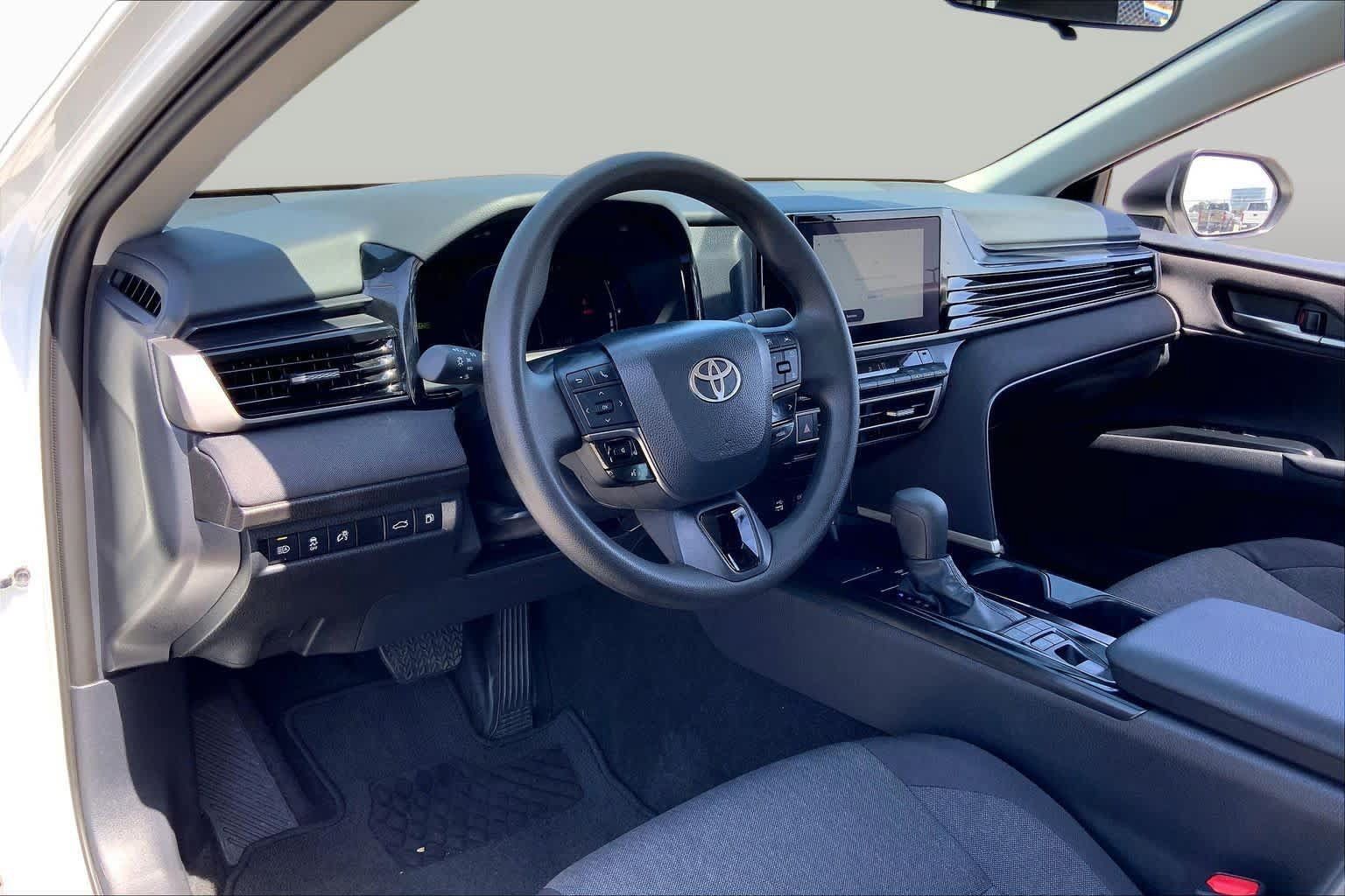 Used 2026 Toyota Camry LE FWD image 17