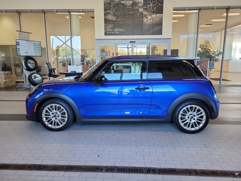 Used 2025 MINI Cooper S FWD image 8