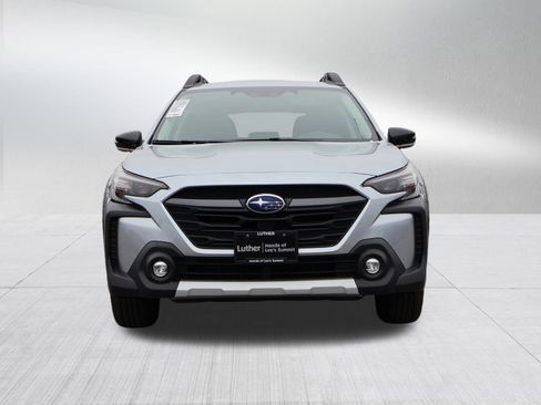 Used 2024 Subaru Outback Limited image 2
