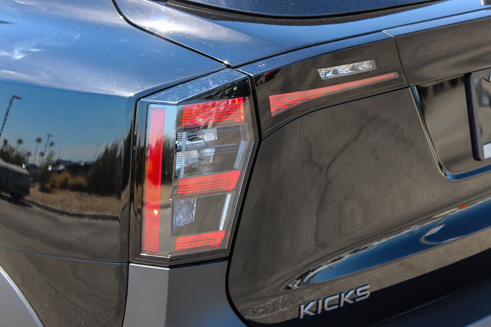Used 2026 Nissan Kicks SV w/ SV Premium Package AWD/4WD image 8