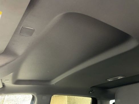 Used 2023 Chevrolet Silverado 1500 LT image 22