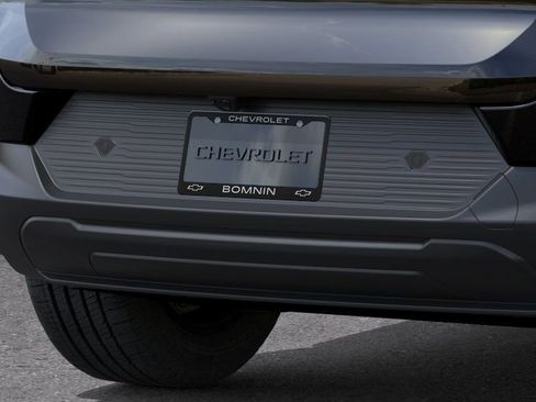 New 2026 Chevrolet Equinox EV LT image 14